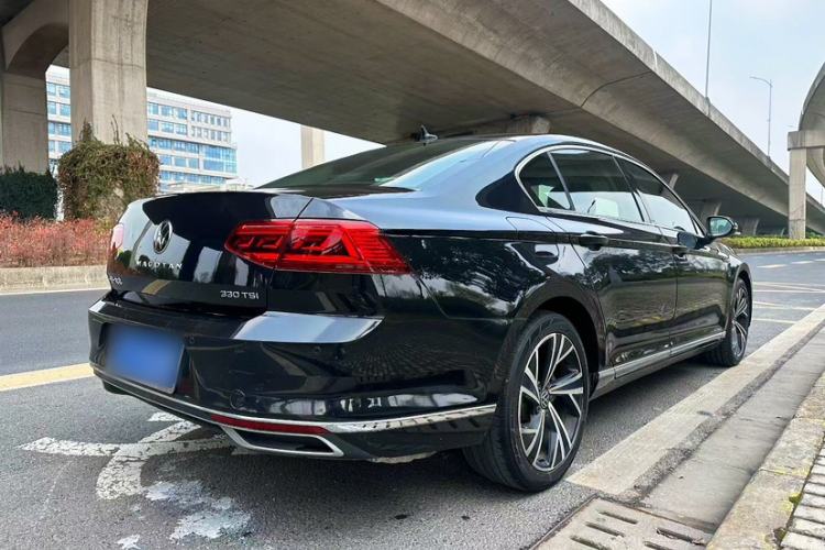 Used Volkswagen Magotan 2020 330TSI DSG Luxury Edition Exterior 3