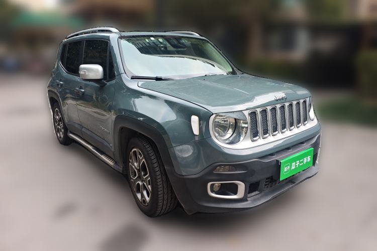 Used Jeep Renegade 2016 1.4T Automatic Smart Edition Front Right 45 Deg