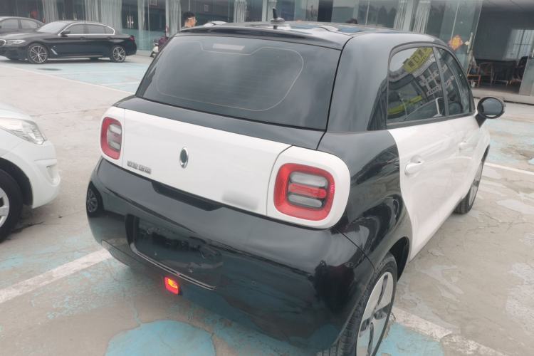 Used ORA Black Cat 2021 301 km Basic Version Rear Right 45 Deg