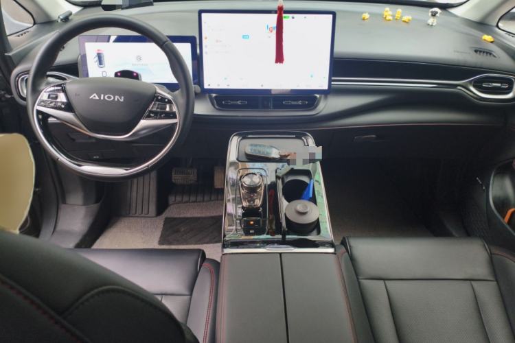 Used AION V 2021 Plus 70 Smart Technology Edition Lithium Iron Phosphate Center Console