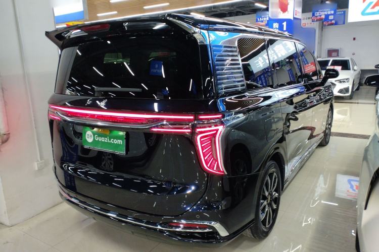 Used Hongqi HQ9 2023 2.0T Smart Connect Flagship Edition
