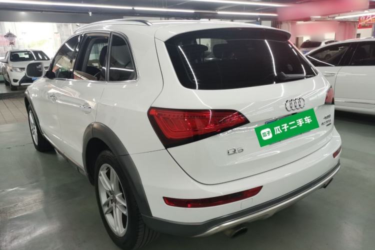 Used Audi Q5 2017 Plus 40 TFSI Technology Model
