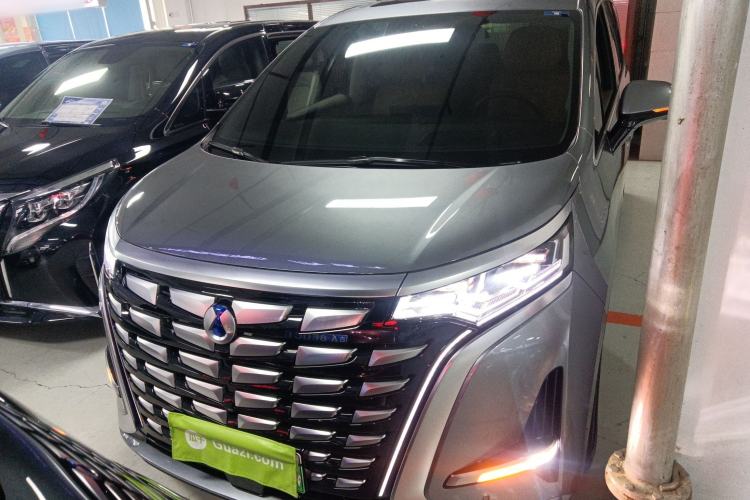 Used Denza D9 2022 DM-i 970 Four-Wheel Drive Flagship Model
