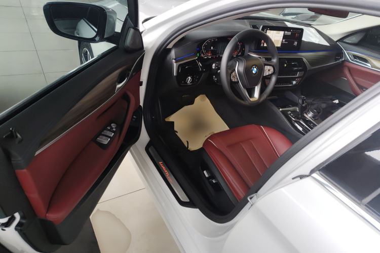 Used BMW 5 Series 2022 Second Facelift 530Li Leading Edition Luxury Package
