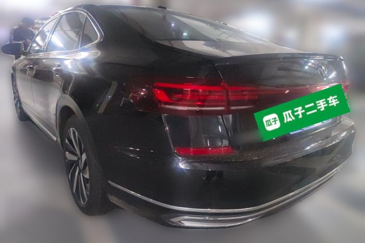 Used Volkswagen Passat 2025 Premium Version 380TSI Dragon Edition Rear Left 45 Deg