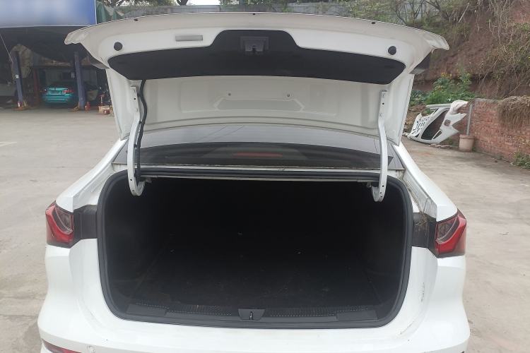 Used Roewe i5 2023 1.5L CVT Luxury Edition
