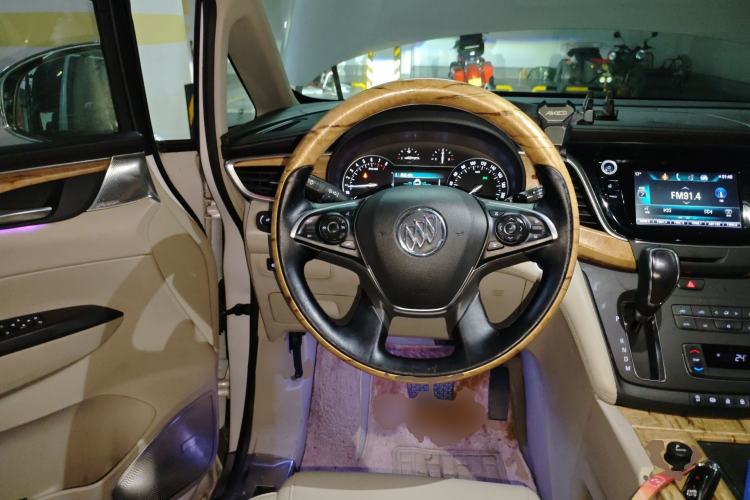 Used Buick GL8 2018 ES 28T Comfort Model China VI Standard Steering Wheel