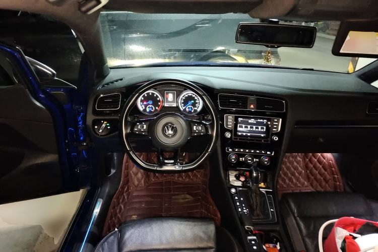 Used Volkswagen Golf 2015 2.0 TSI R
