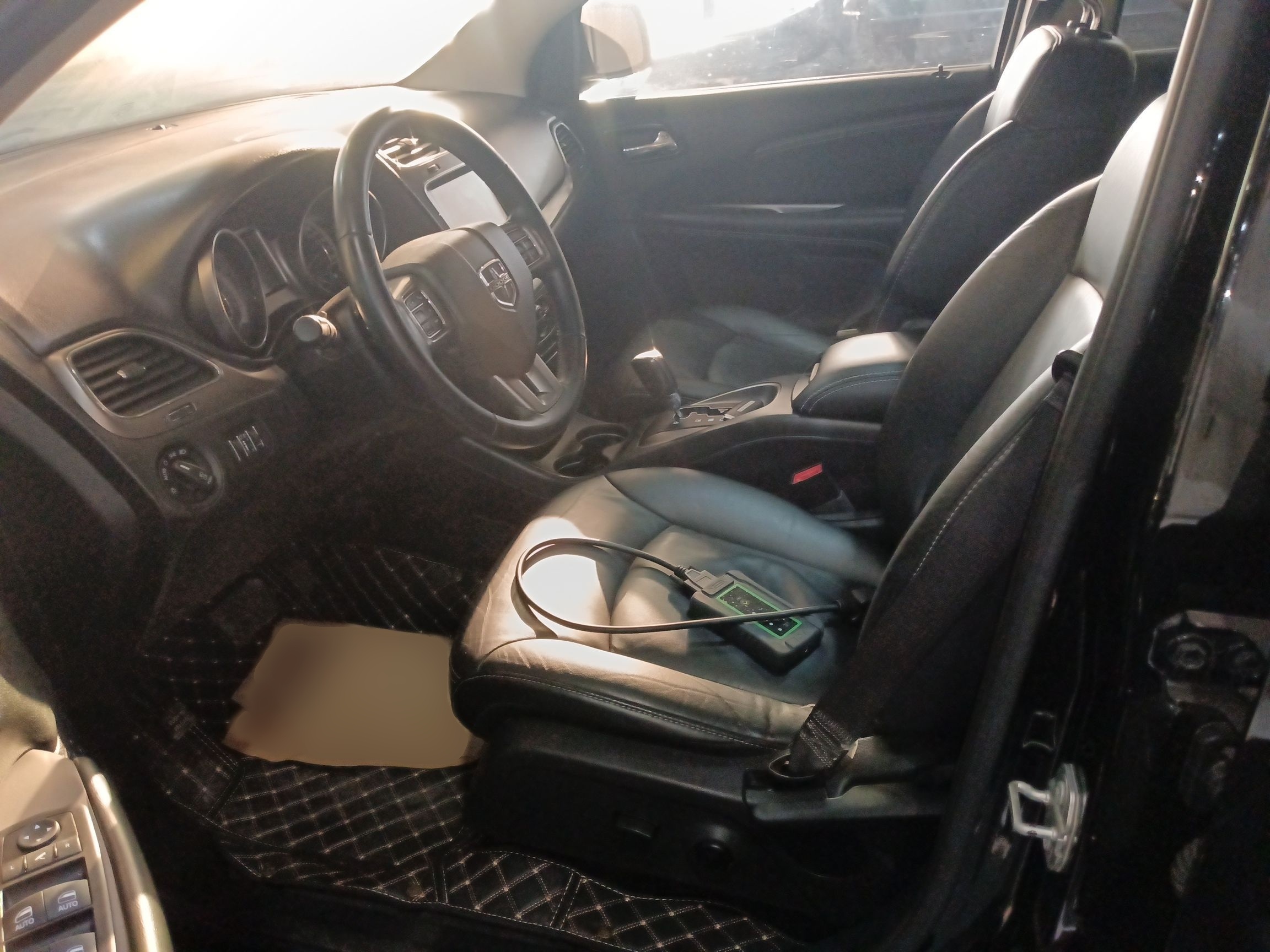 Переднее сиденье в автомобиле