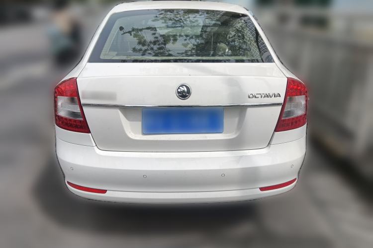 Used Skoda Octavia 2014 1.6L Automatic Yijun Edition Rear