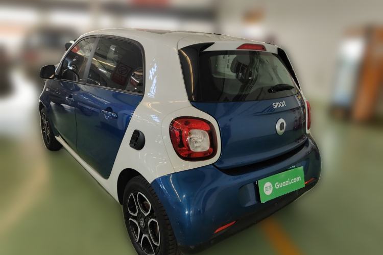 Used smart forfour 2018 0.9T 66 kW Pioneer Edition
