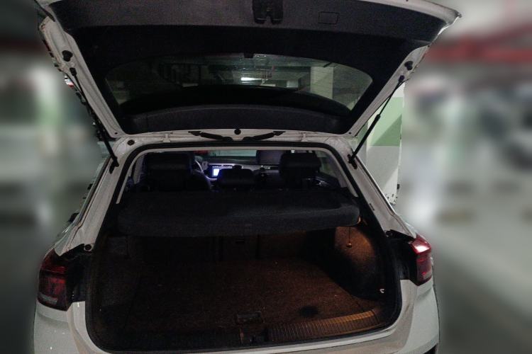 Used Volkswagen T-ROC 2018 230TSI DSG Two-Wheel Drive Advanced Version China V Standard Trunk