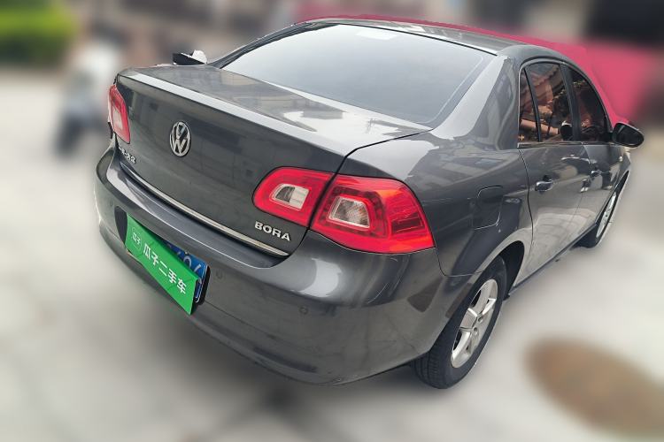 Used Volkswagen Bora 2012 1.6L Automatic Fashion Edition Rear Right 45 Deg