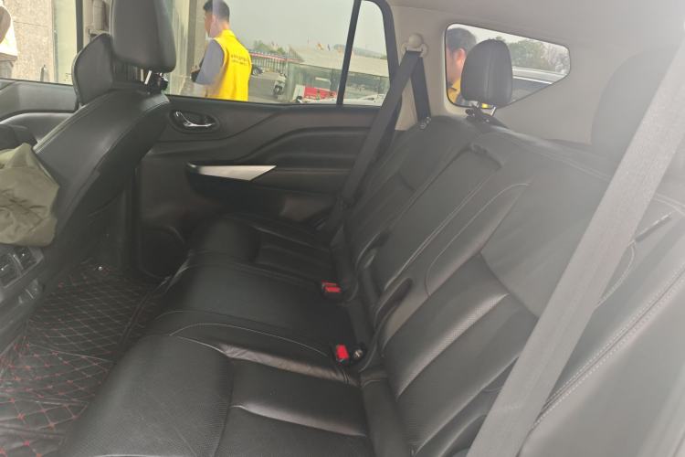 Used Nissan Terra 2018 2.5L Automatic 2WD Luxury Edition Left Rear Seat