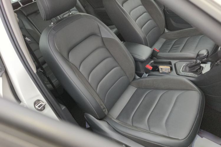 Used Volkswagen Tiguan L 2021 330TSI Automatic Two-Wheel Drive Smart Edition