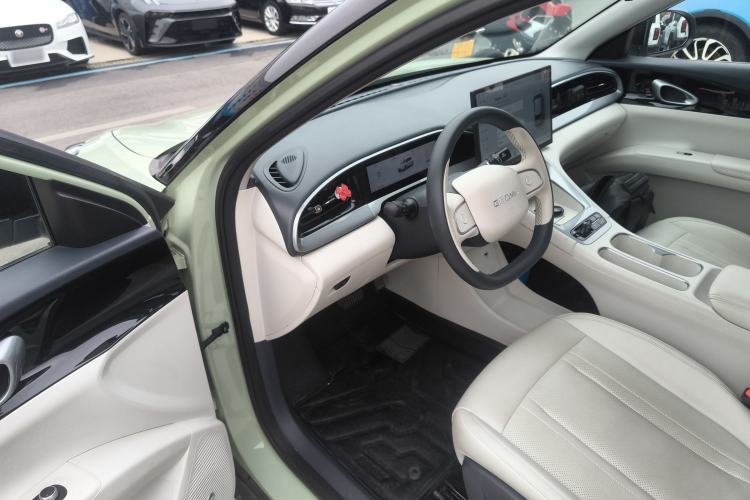 Used Geely Galaxy Geome 2025 UP 410km Exploration+ Edition
