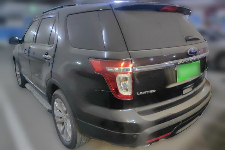 Used Ford Explorer 2013 3.5L Deluxe Model
