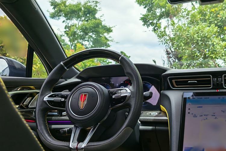 Used Hongqi H6 2023 2.0T ZhiZhen Edition