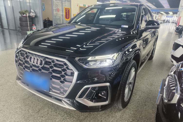 Used Audi Q5L 2022 40T Fashionable and Dynamic Model Front Left 45 Deg