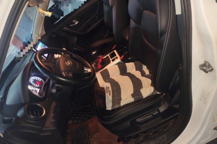 Used Bestune X40 2019 1.6L Manual Luxury Edition China VI
