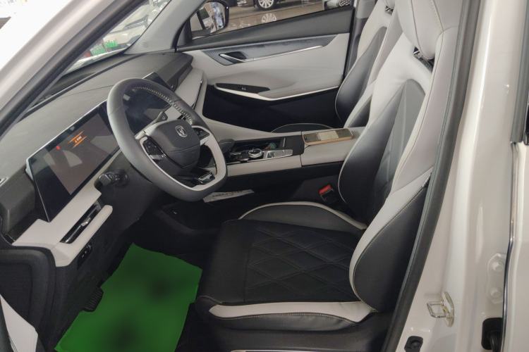 Used CHANGAN CS75 PLUS 2023 3rd Generation 1.5T Automatic Prestige Model