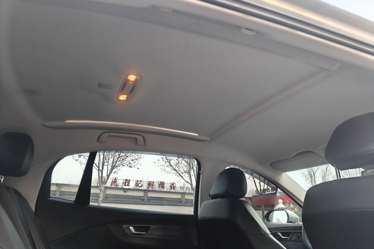 Used Hongqi E-QM5 2022 431 km Charge & Enjoy Edition