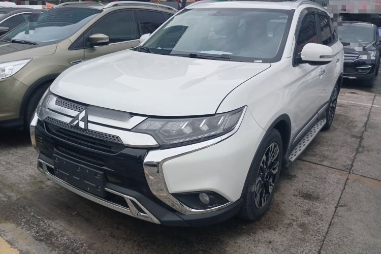 Used Mitsubishi Outlander 2020 2.4L 4x4 Zhi Xiang Edition 5 Seats