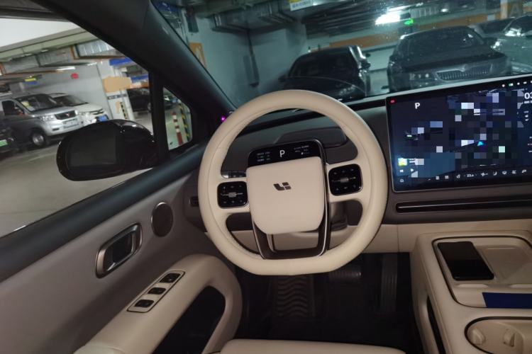 Used Li Auto Li Auto i6 2025 Model Two-Wheel-Drive Standard Type