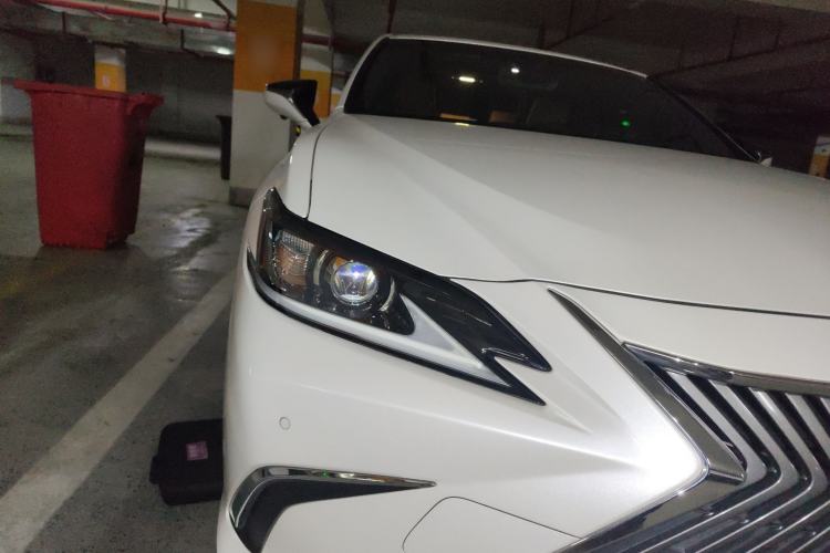 Used Lexus ES 2020 200 Excellence Edition