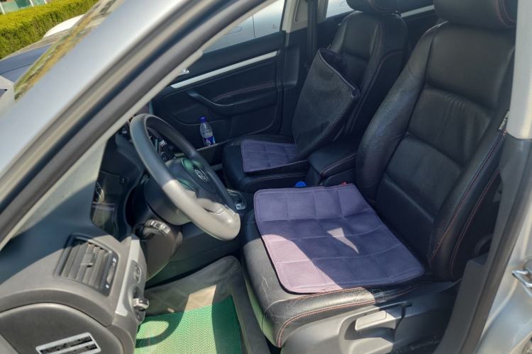 Used Volkswagen Sagitar 2011 1.4 TSI Automatic Tech Model Left Front Seat