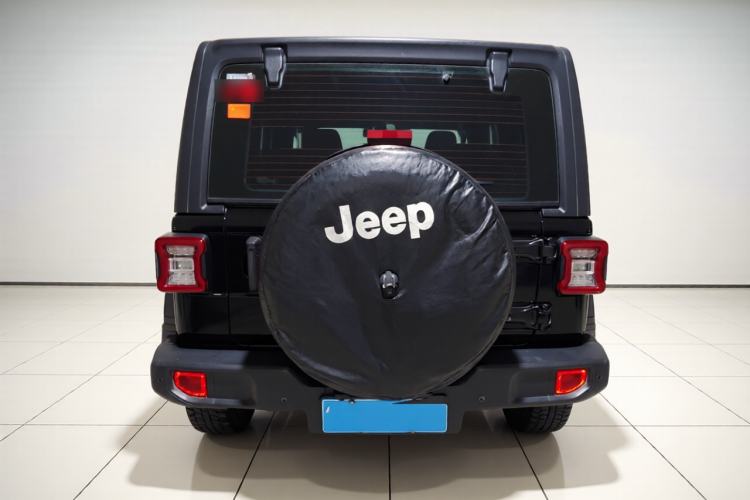 Used Jeep Wrangler 2019 2.0T Sahara Four-Door Version China VI Emission Standard