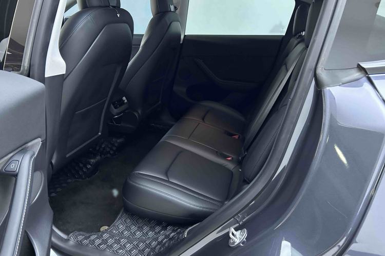 Used Tesla Model Y 2022 Rear-Wheel-Drive Version