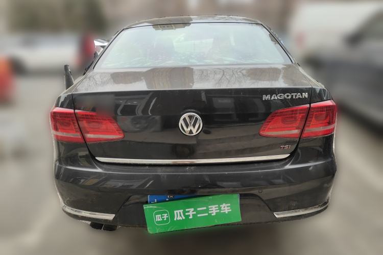 Used Volkswagen Magotan 2013 2.0 TSI Luxury Model Rear