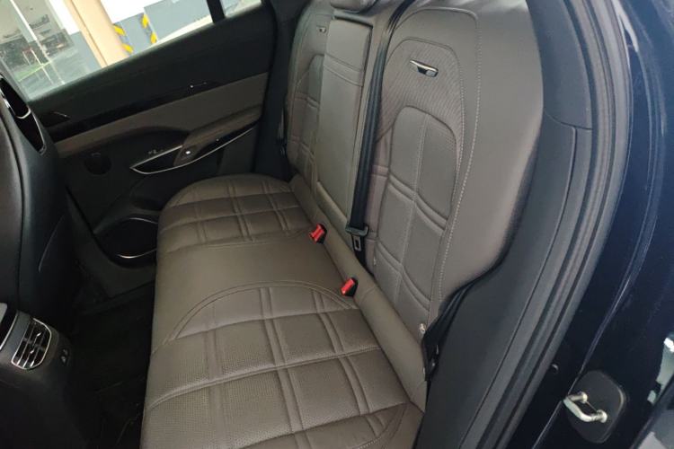 Used Hongqi Tiangong 08 2025 680 Ultra Four-Wheel-Drive Version Left Rear Seat