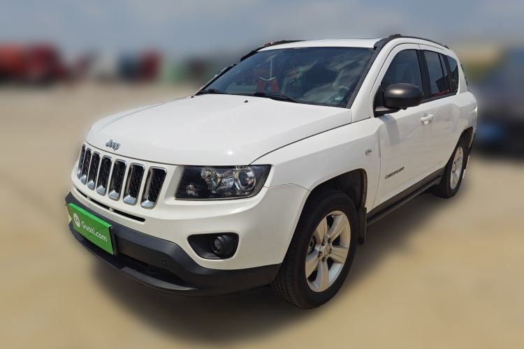 Used Jeep Compass 2015 2.0L two-wheel drive sport version