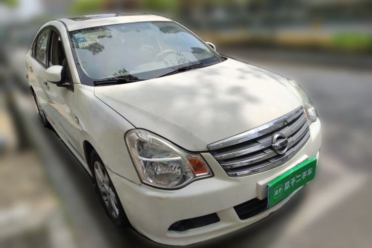 Used Nissan Sylphy 2009 1.6XL Automatic Luxury Sunroof Edition Front Right 45 Deg