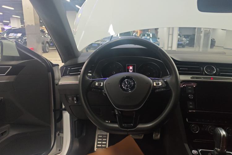 Used Volkswagen FAW-Volkswagen CC 2019 330TSI Glamour Edition China V Standard Steering Wheel