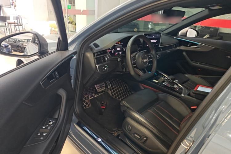 Used Audi A4L 2022 40 TFSI quattro RS Performance Package
