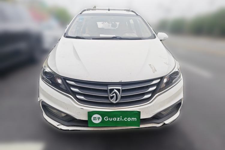 Used Baojun 310W 2017 1.5L Manual Fashion Model China V Front