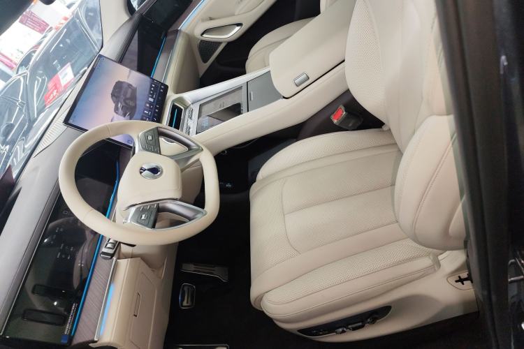 Used Denza N9 2025 Prestige Version
