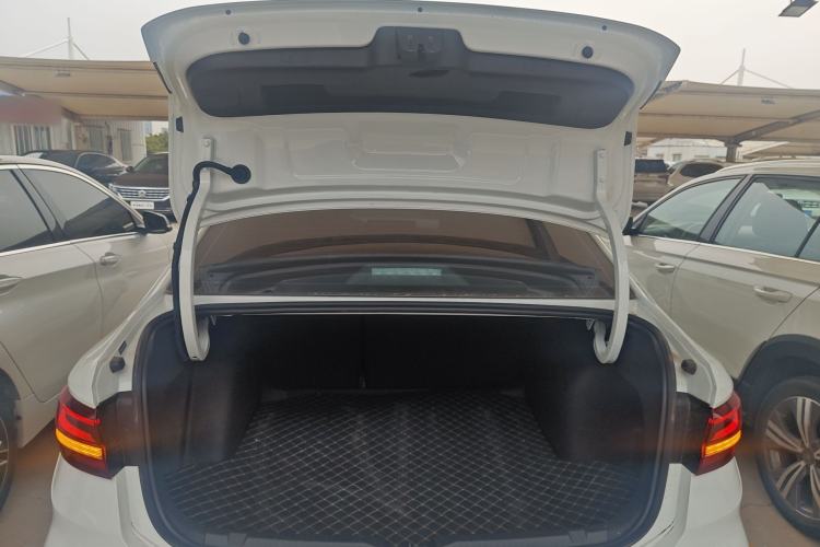 Used Volkswagen Lavida 2024 1.5L Automatic 5 Million Edition Trunk