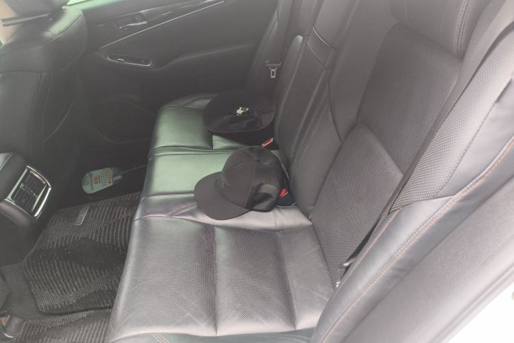 Used Toyota Crown 2015 2.0T Fashion Edition Left Rear Seat