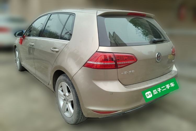 Used Volkswagen Golf 2017 1.6L Automatic Comfort Million-Vehicle Anniversary Edition
