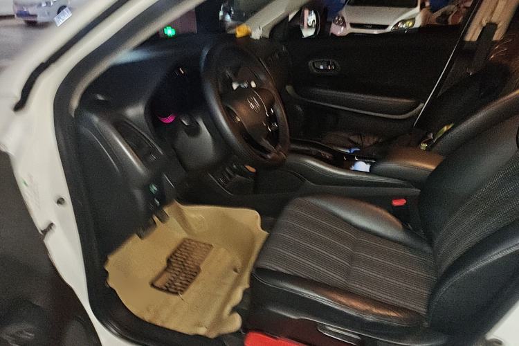 Used Honda Vezel 2015 1.8L CVT 2WD Elite Model