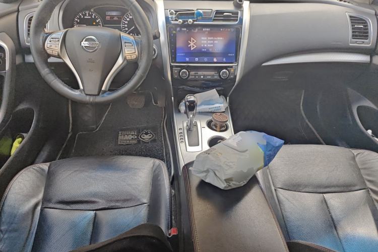 Used Nissan Teana 2018 2.0L XL Smart Upgrade Edition Center Console