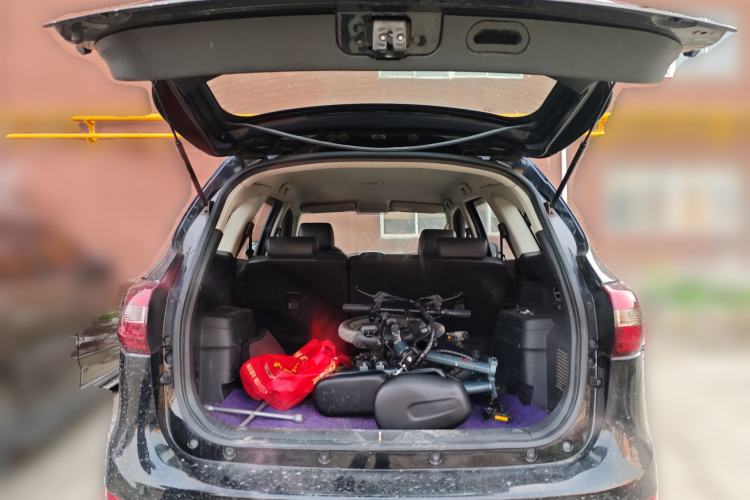 Used JMC Yusheng S350 2013 2.4T Automatic 2WD Diesel Luxury Edition 5 Seats
