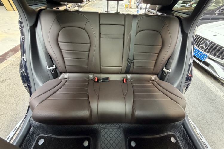 Used Mercedes-Benz GLC 2022 Facelifted GLC 260 L 4MATIC Dynamic Edition Interior 12