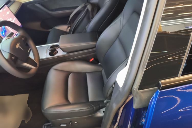 Used Tesla Model Y 2022 Performance High-Performance All-Wheel-Drive Version
