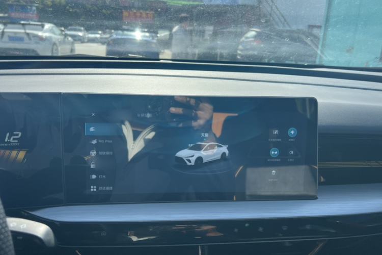 Used MG 5 Scorpio 2022 1.5T Trophy Sport Luxurious Edition
