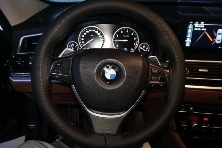 Used BMW 5 Series GT 2015 535i Leading Model
